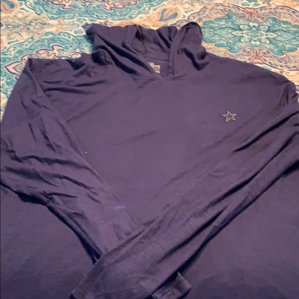 Men’s lightweight Dallas Cowboys pull over.